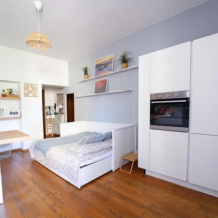 Cozy House Apartment